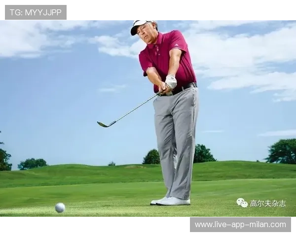 国际米兰门将训练：安德烈昂纳罗展开高抛球处理课